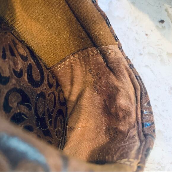 Born brown leather paisley clogs size 9.5 - Picture 5 of 7